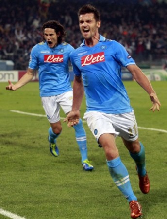 都以各自独 都以各自独